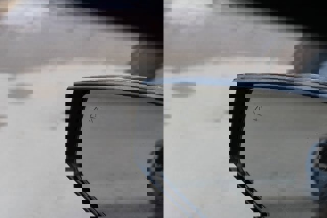 Used 2025 Kia Sportage EX image 20