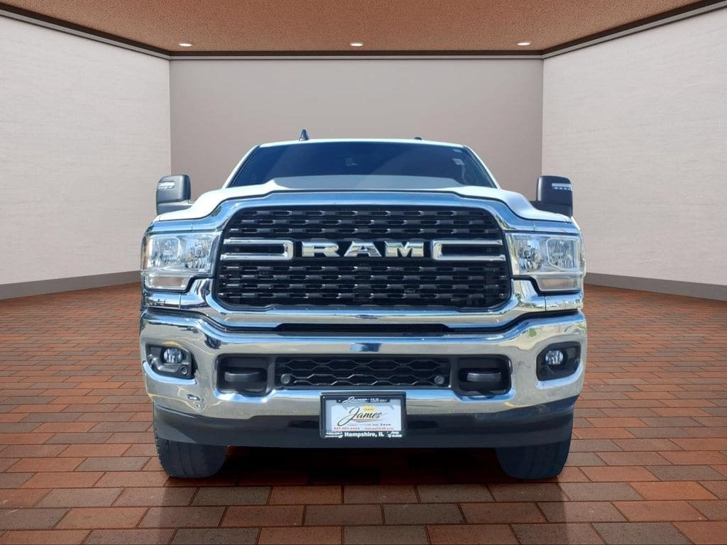 Used 2024 RAM 2500 Big Horn w/ Off Road Package AWD/4WD image 2