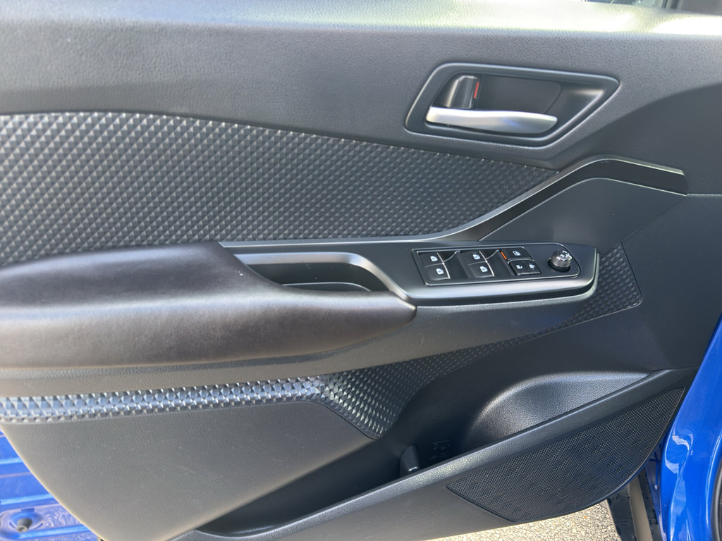 Used 2018 Toyota C-HR XLE FWD image 12