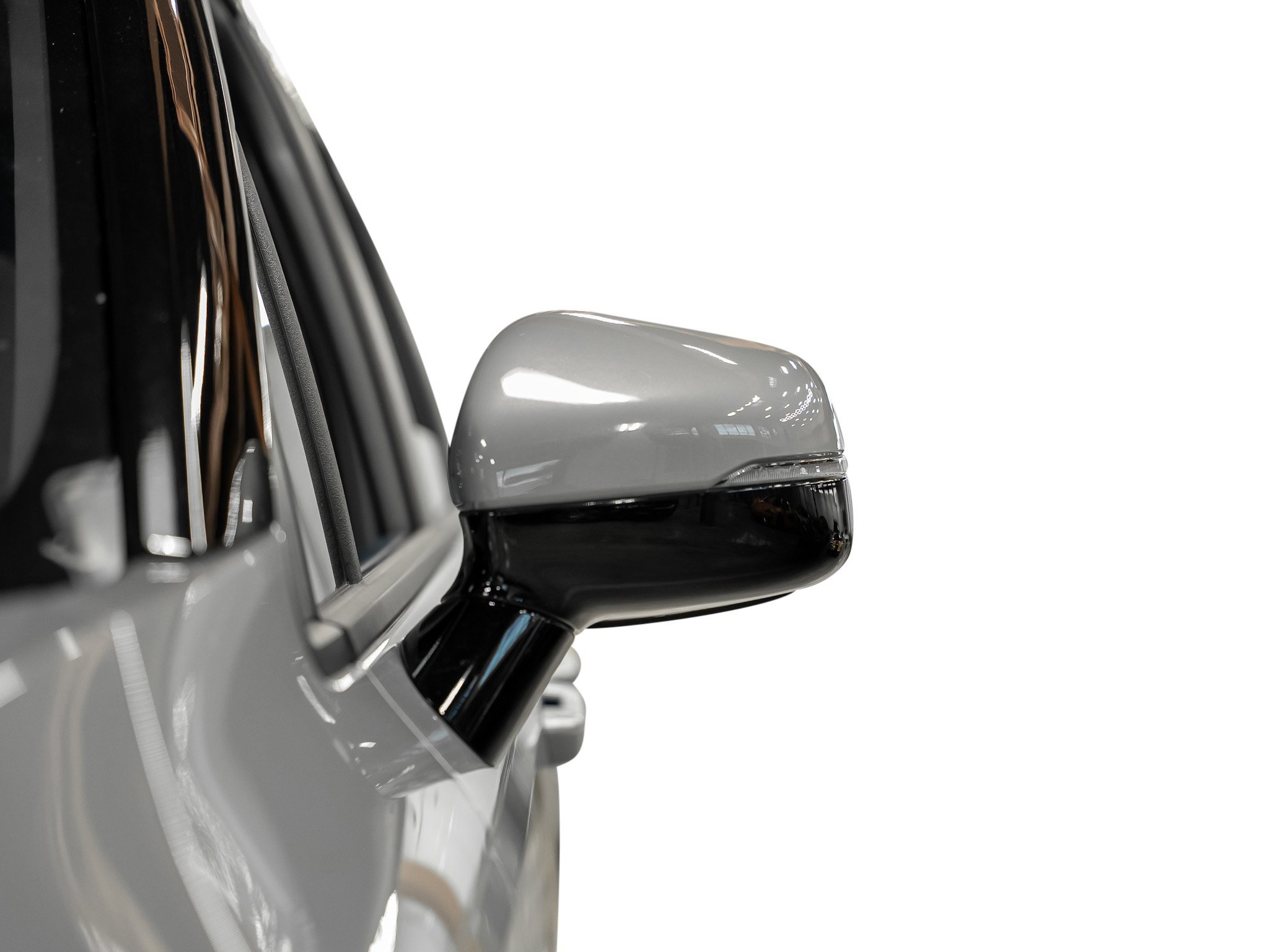 Used 2025 Kia Carnival EX image 12