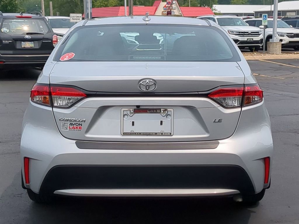 Used 2022 Toyota Corolla LE image 5