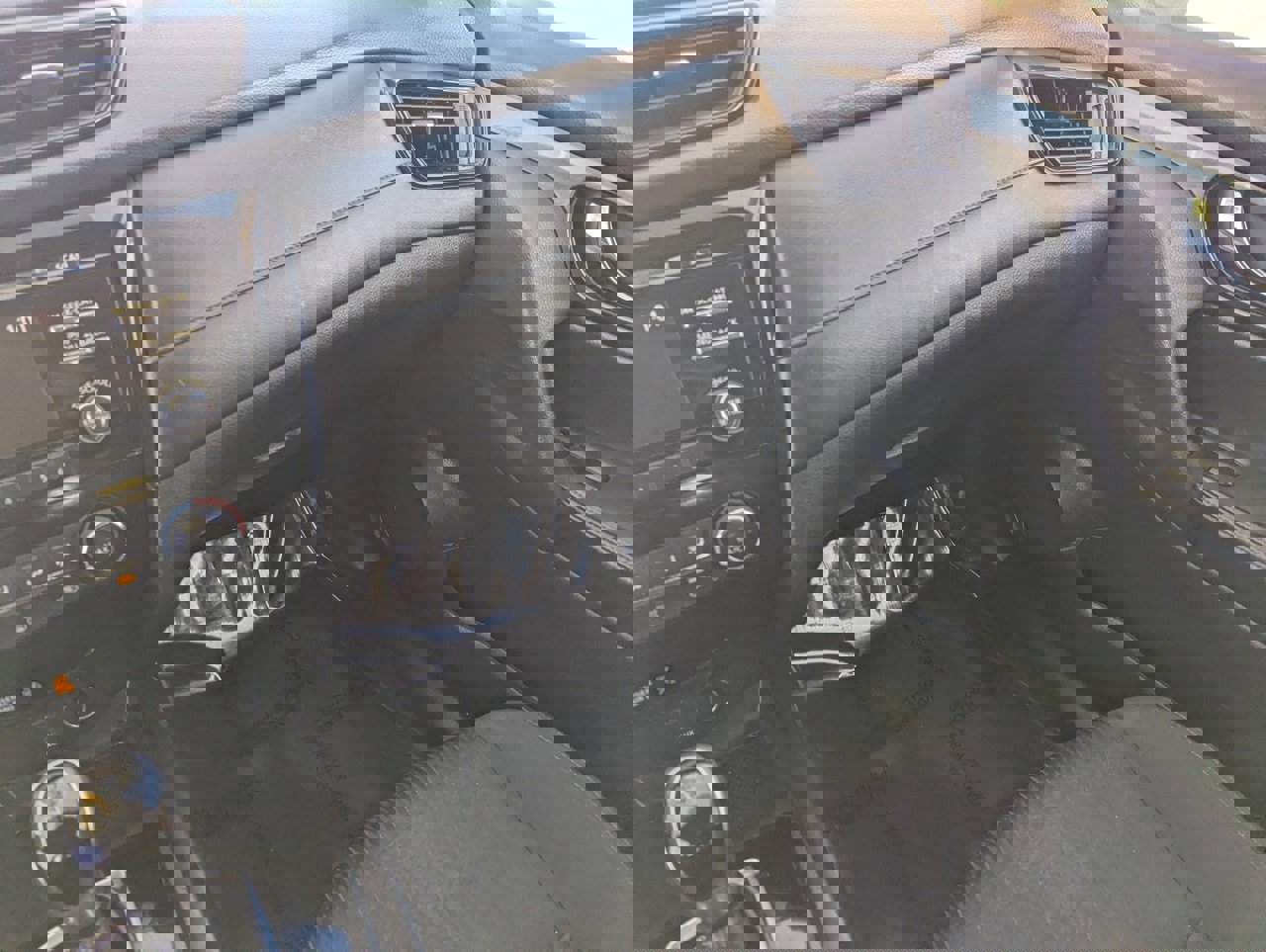 Used 2017 Nissan Rogue S w/ S Family Package image 18