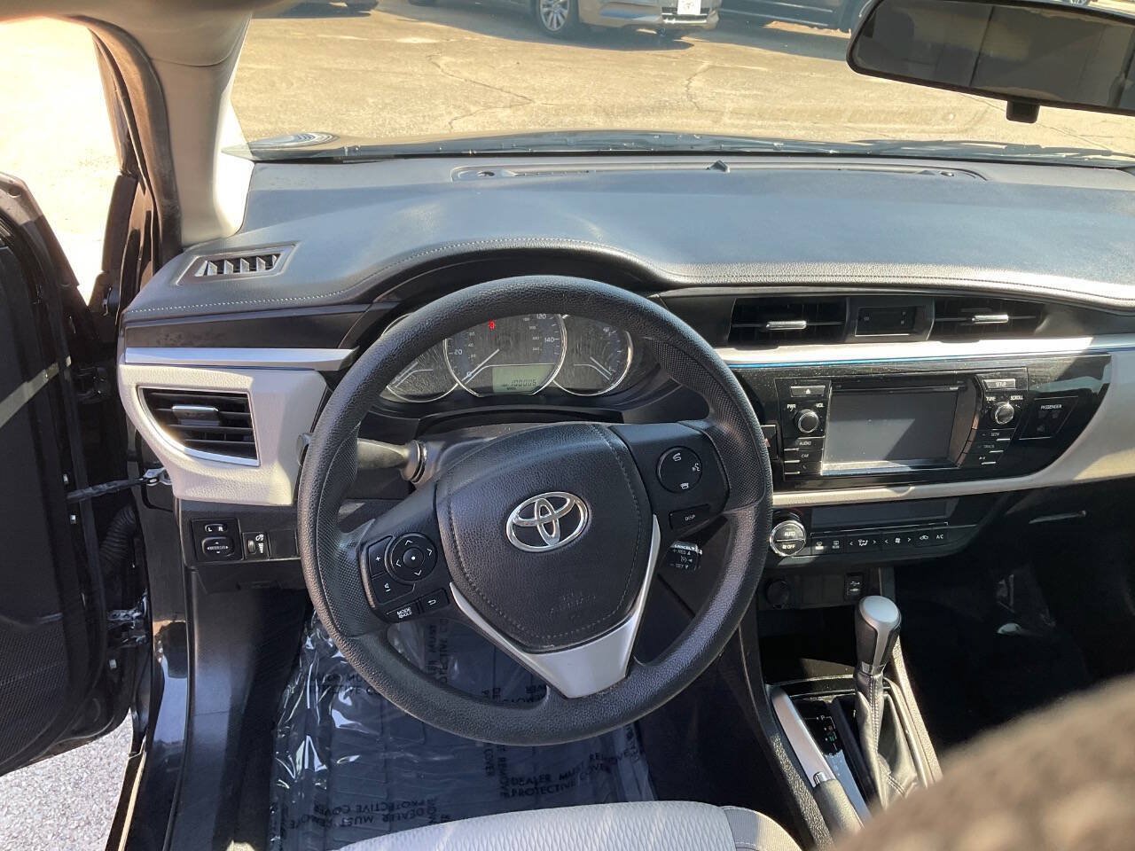 Used 2014 Toyota Corolla LE FWD image 13