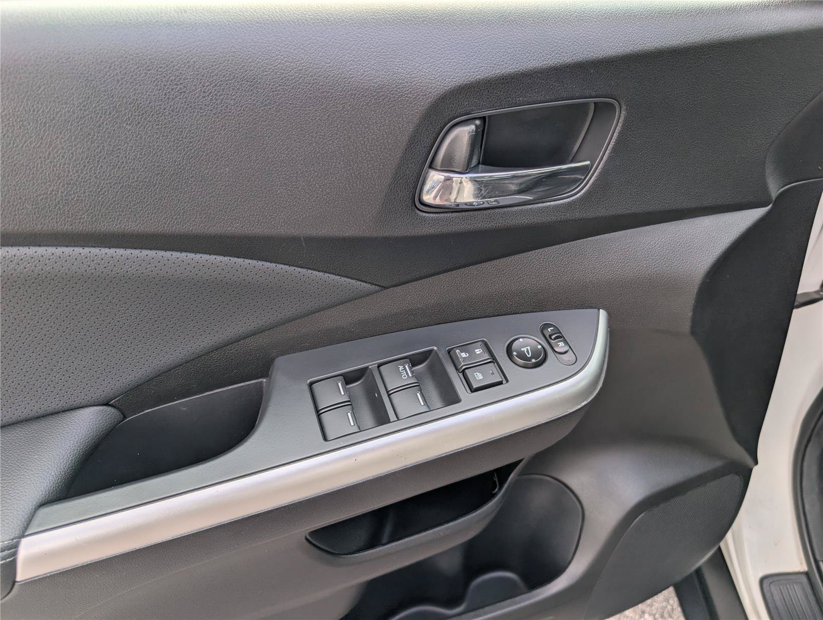 Used 2016 Honda CR-V EX-L image 20