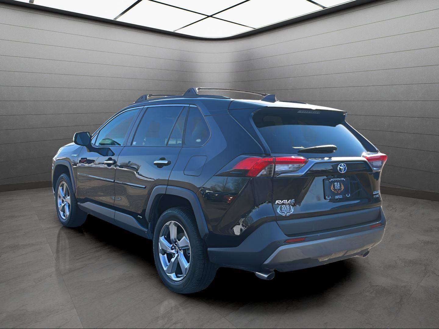 Used 2020 Toyota RAV4 Limited image 22