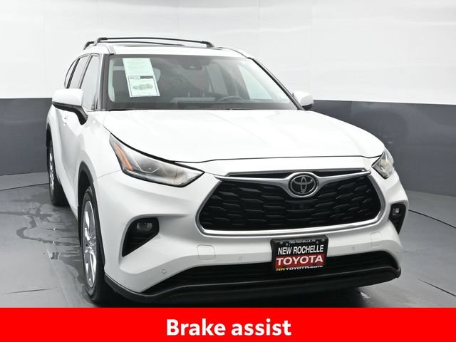 Used 2022 Toyota Highlander Limited AWD/4WD image 11