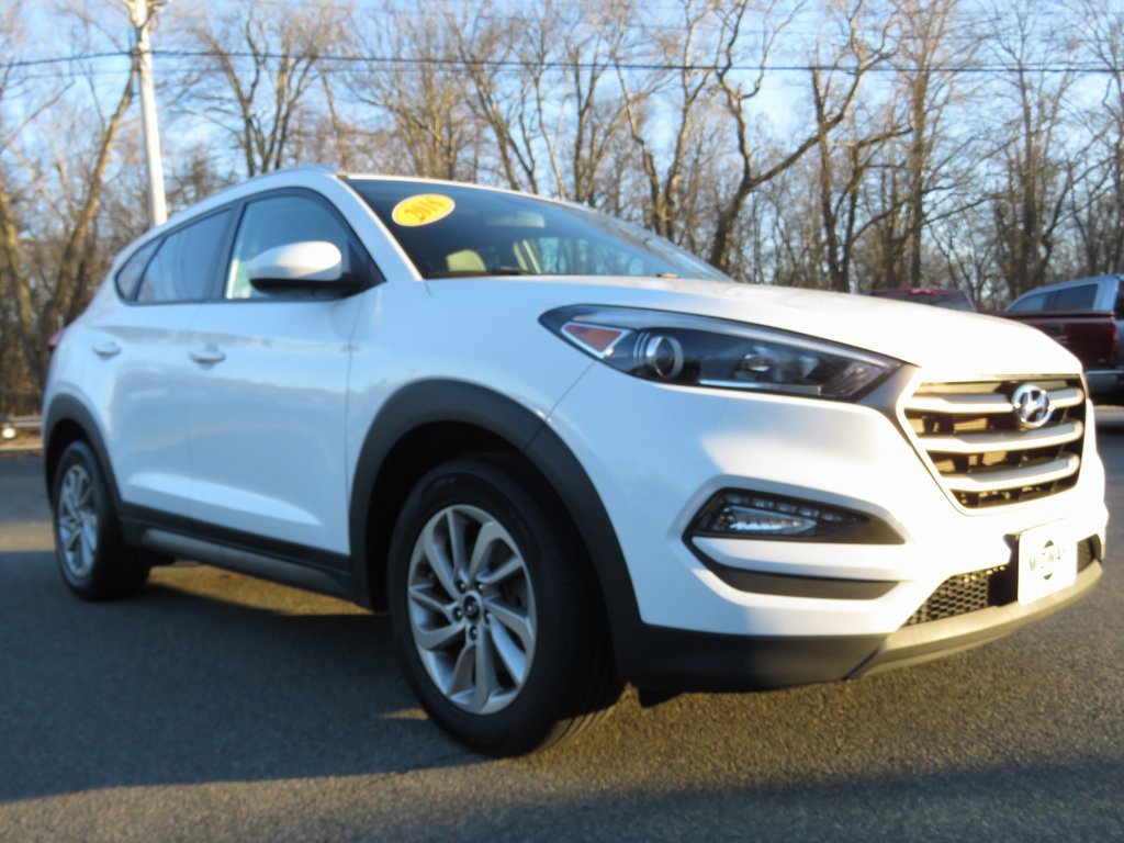 Used 2016 Hyundai Tucson SE w/ Option Group 02 image 3