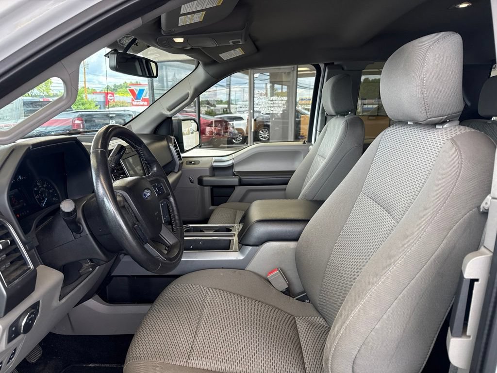 Used 2018 Ford F150 XLT w/ Equipment Group 302A Luxury AWD/4WD image 13