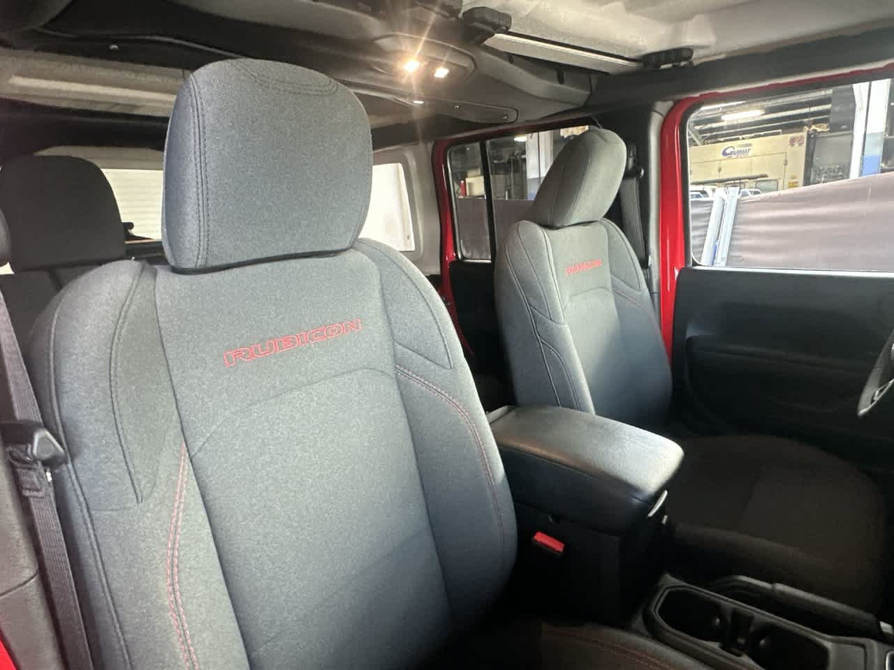 Used 2026 Jeep Wrangler Unlimited Rubicon AWD/4WD image 27