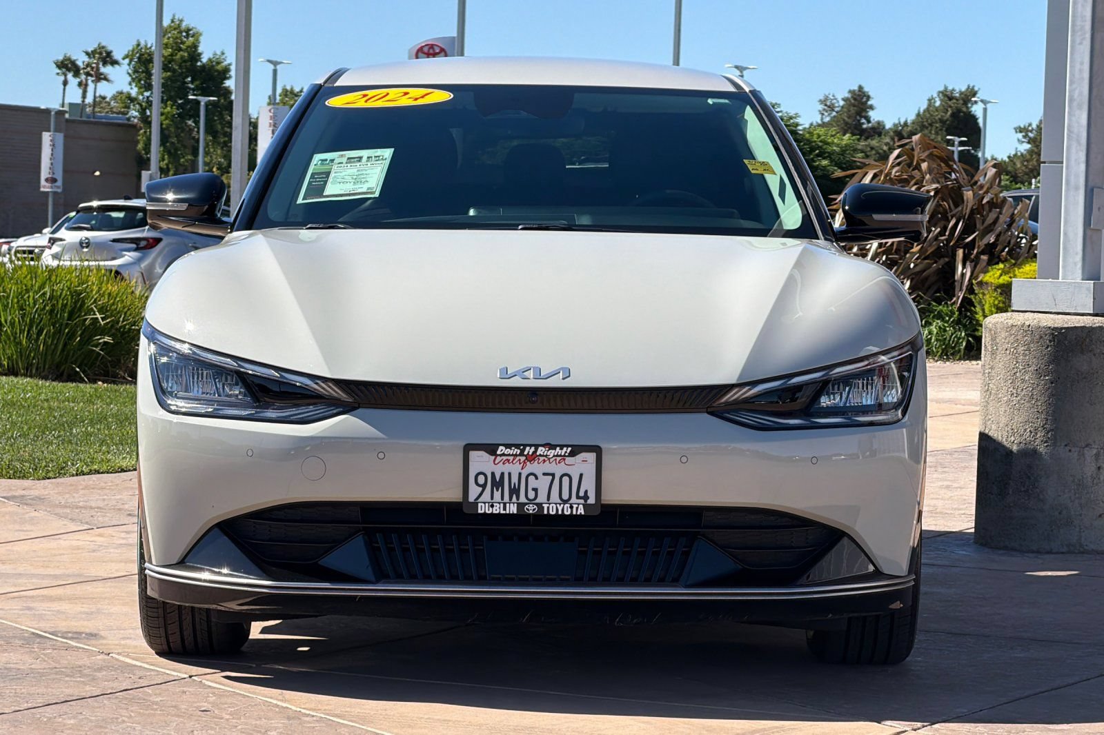 Used 2024 Kia EV6 Wind w/ Wind Technology Package AWD/4WD image 10