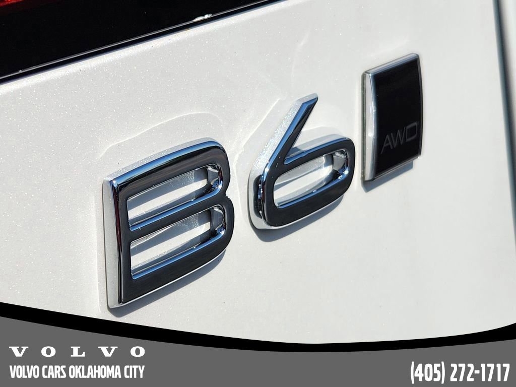 New 2026 Volvo V90 B6 Cross Country Ultra w/ Protection Package Premier image 10