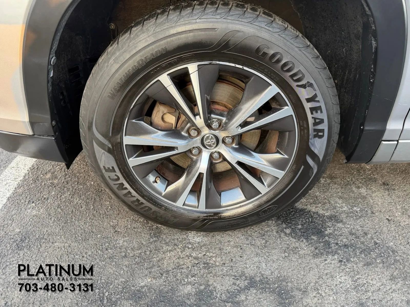 Used 2016 Toyota Highlander XLE image 23