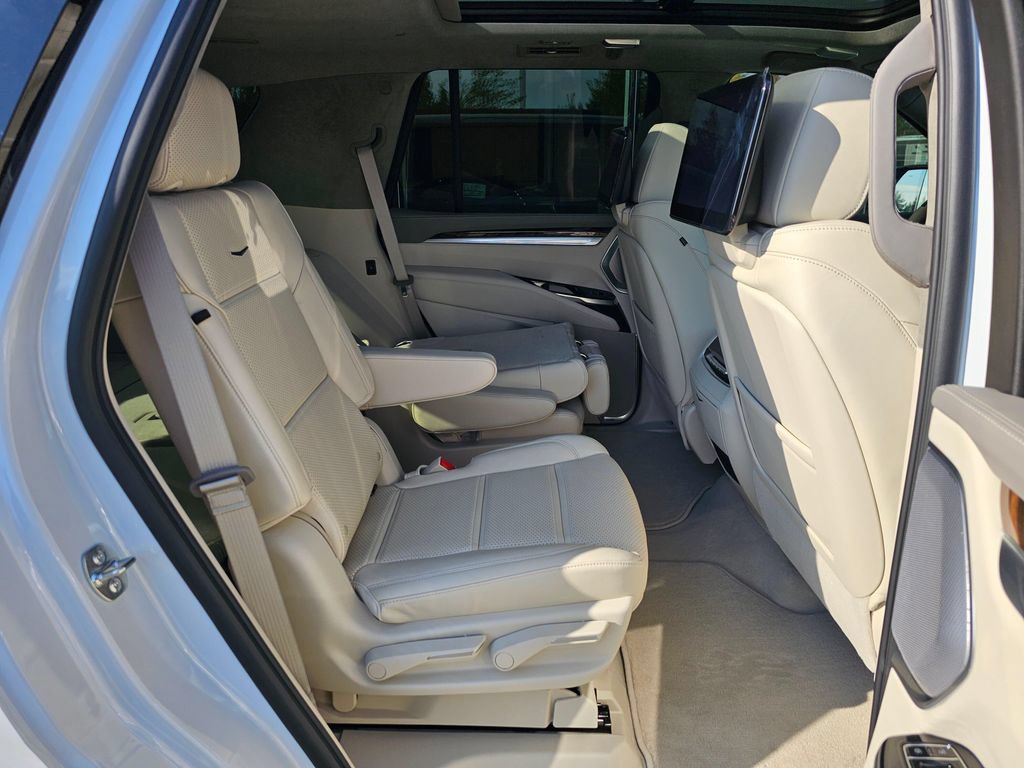 New 2026 Cadillac Escalade Platinum Sport AWD/4WD image 12