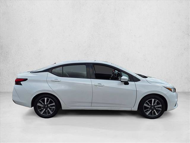 Used 2021 Nissan Versa SV FWD image 4