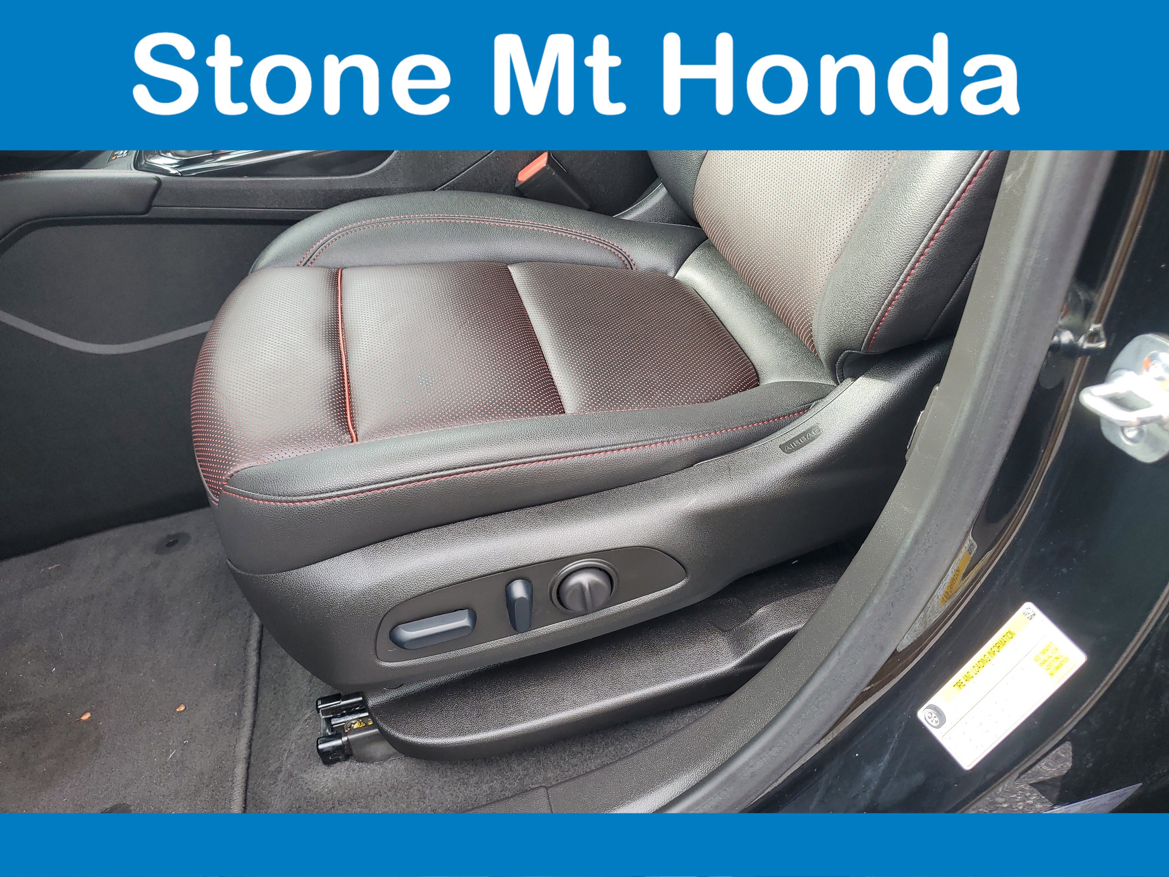 Used 2025 Chevrolet Blazer RS image 18