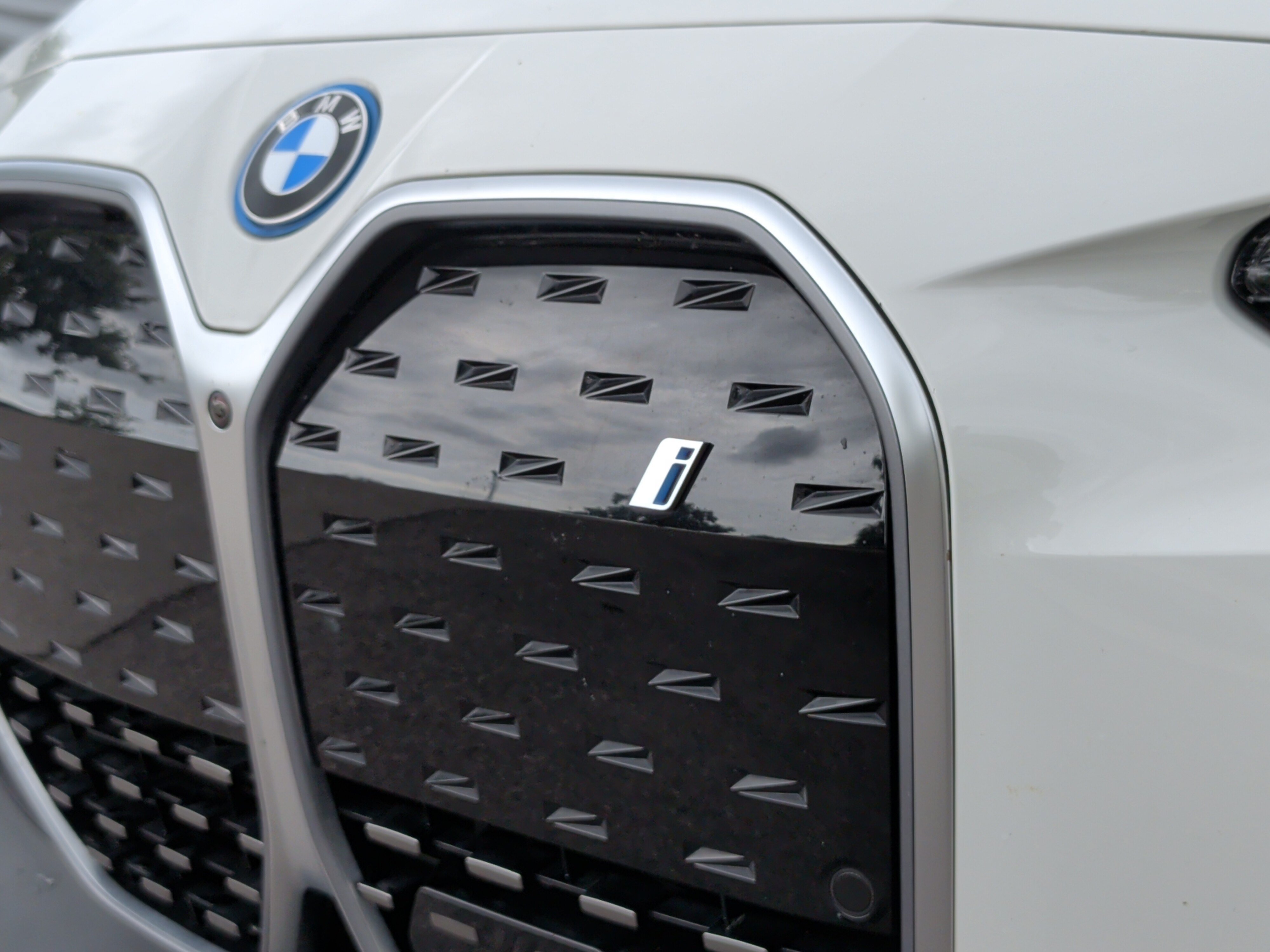 Certified 2024 BMW i4 eDrive35 w/ Premium Package RWD image 13