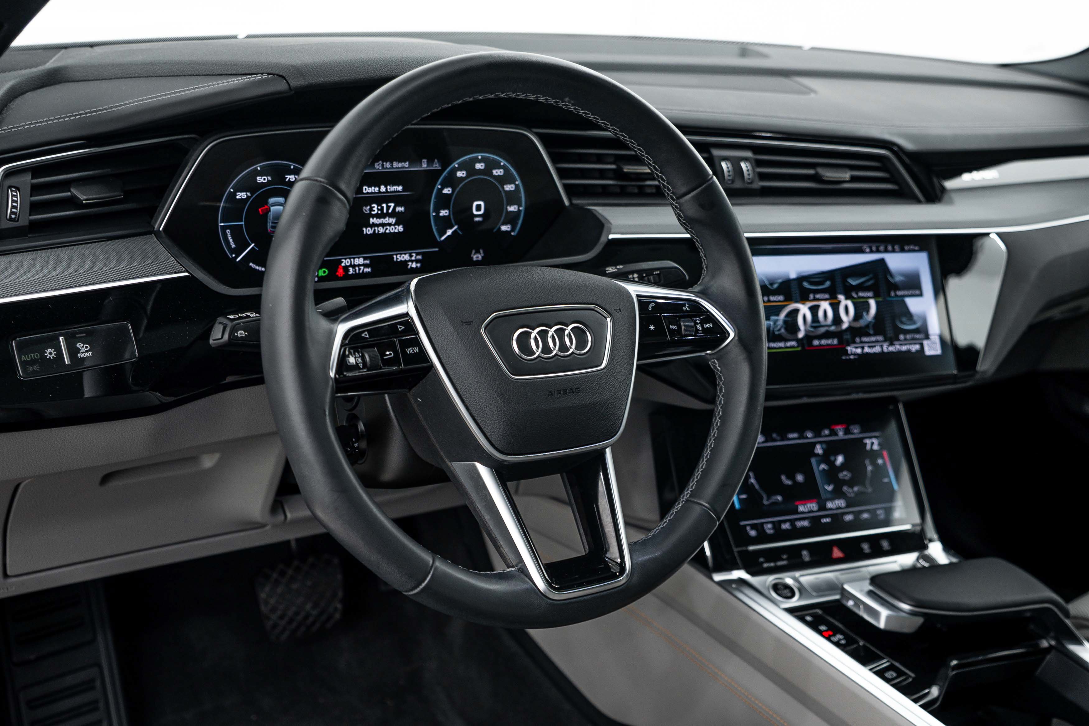 Certified 2024 Audi Q8 e-tron Prestige w/ Prestige Package AWD/4WD image 10
