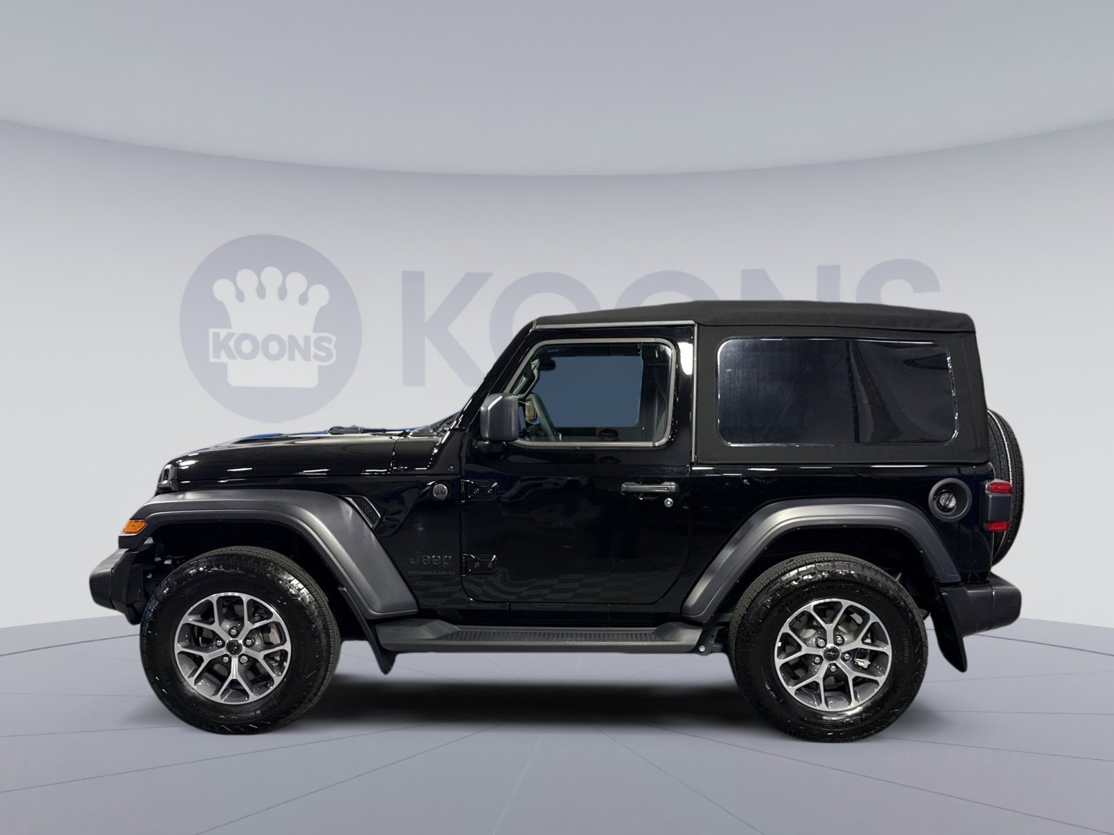 Used 2024 Jeep Wrangler Sport S image 2