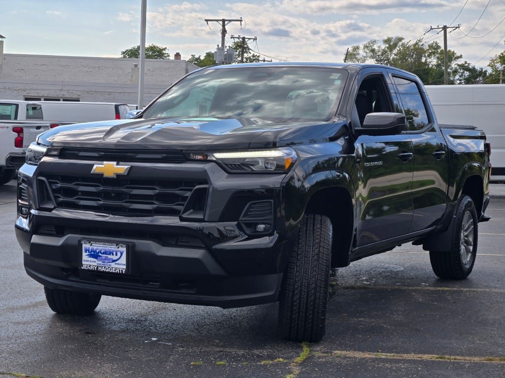 Used 2026 Chevrolet Colorado LT w/ LT Convenience Package AWD/4WD image 4
