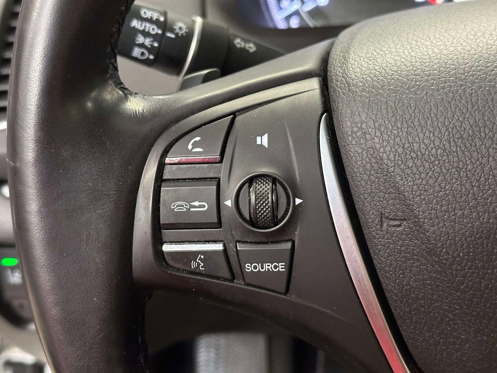 Used 2020 Acura TLX FWD image 29