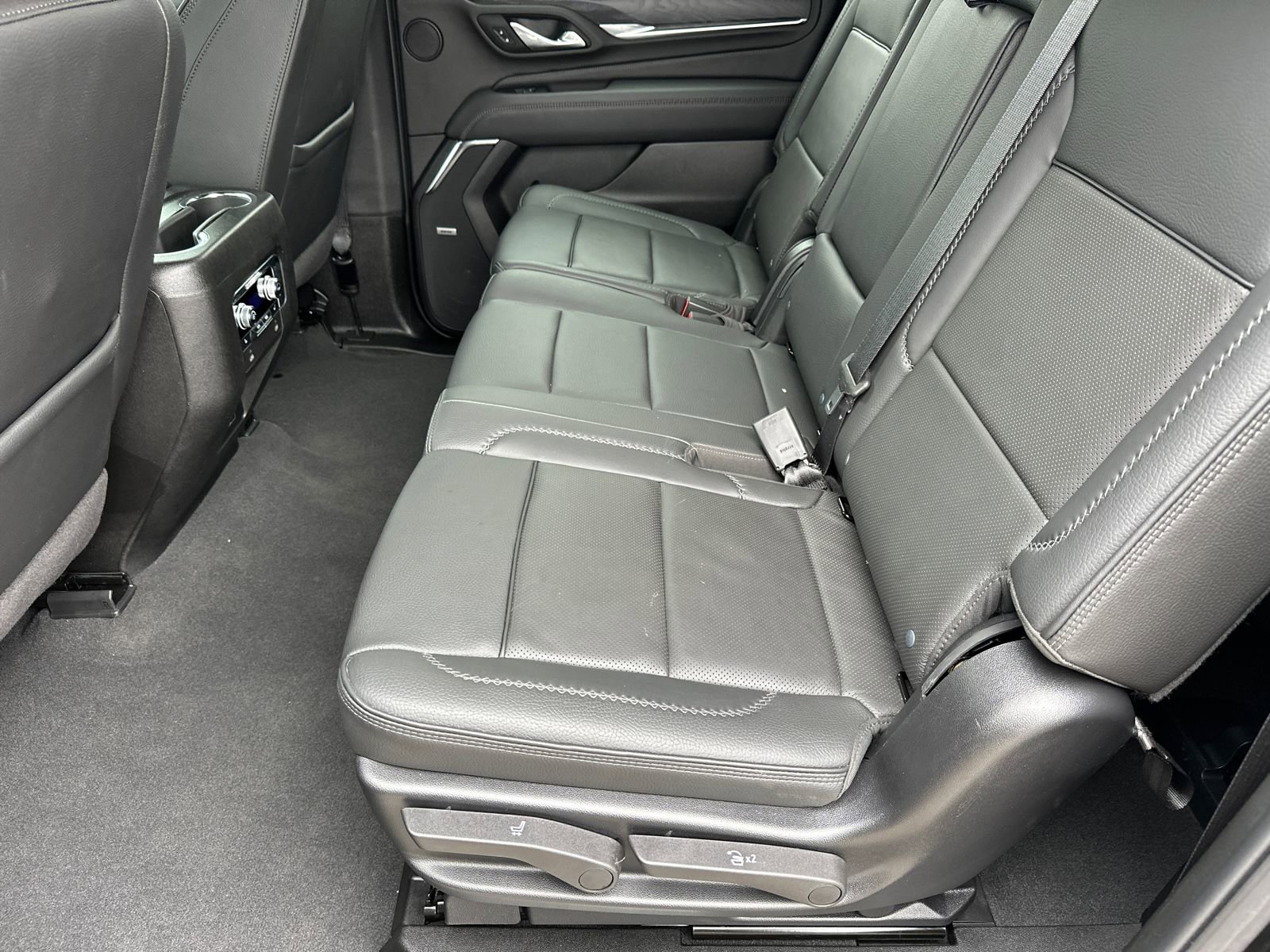 Used 2024 GMC Yukon XL Denali w/ Max Trailering Package image 23