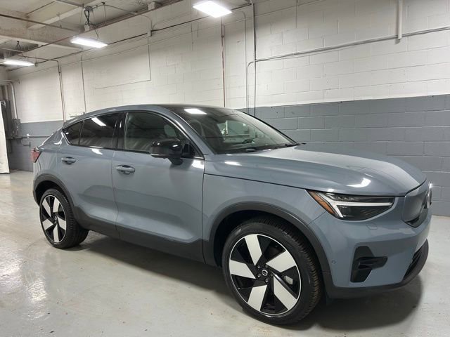 Used 2023 Volvo C40 P8 Recharge Ultimate AWD/4WD image 4