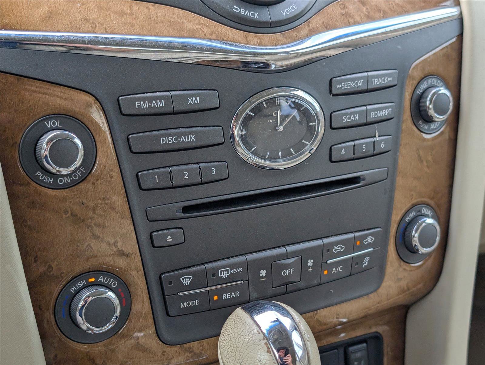 Used 2014 INFINITI QX80 2WD w/ Theater Package image 19