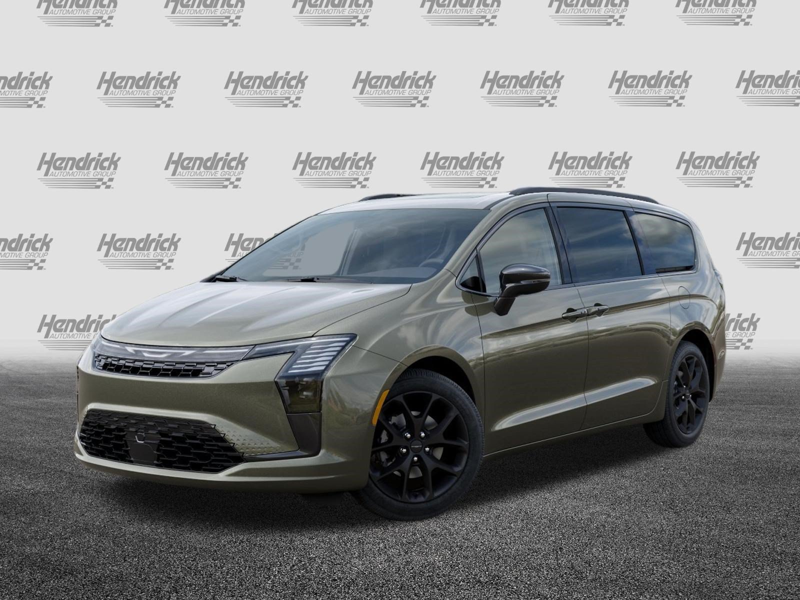 New 2027 Chrysler Pacifica Limited FWD image 2