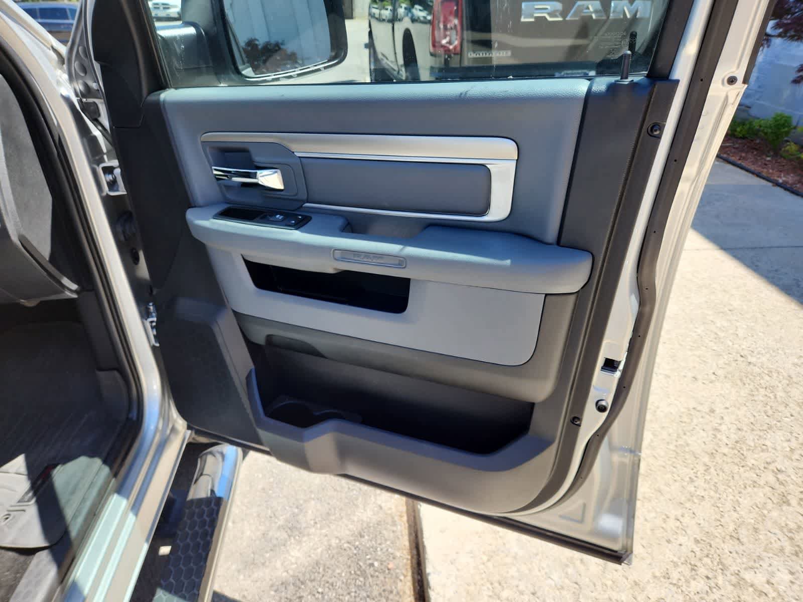 Used 2015 RAM 1500 Big Horn AWD/4WD image 22