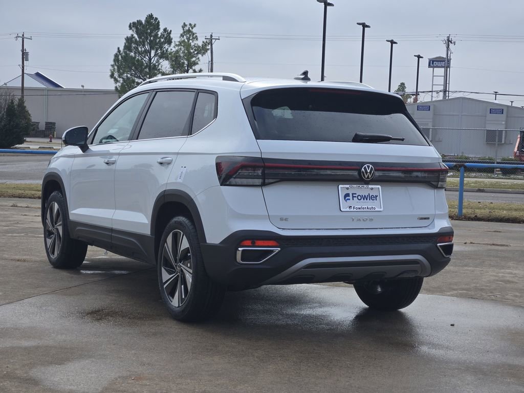 New 2026 Volkswagen Taos SE image 3