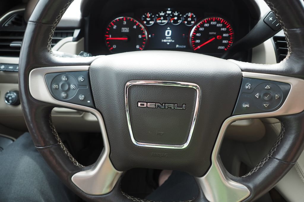 Used 2016 GMC Yukon Denali image 30