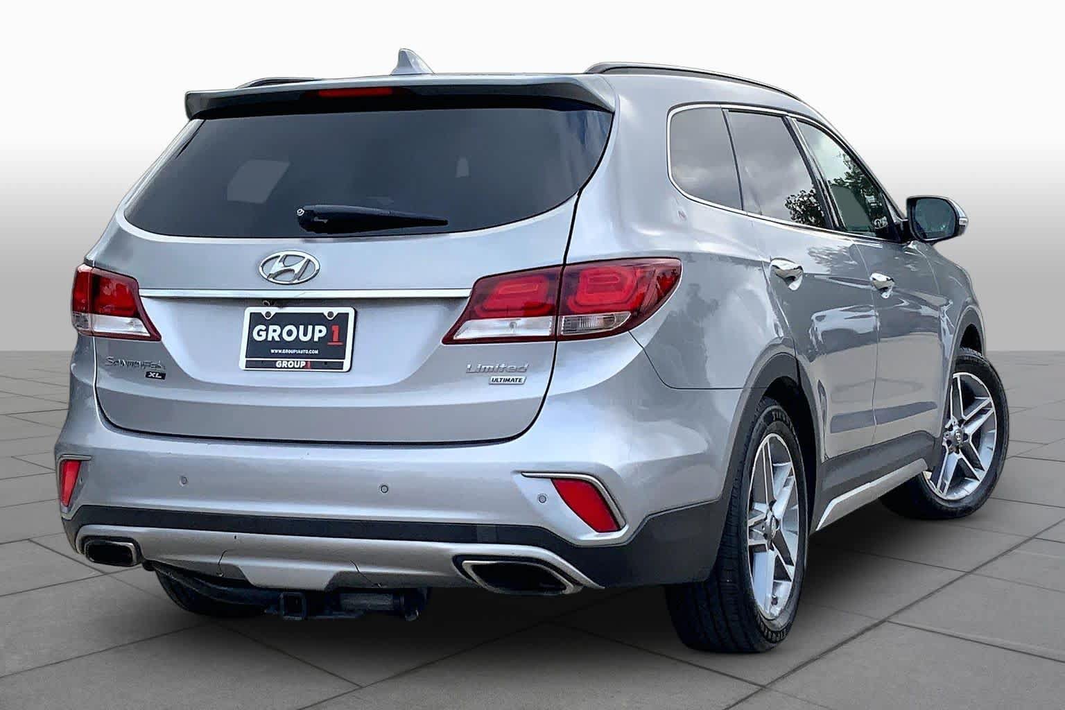 Used 2019 Hyundai Santa Fe XL FWD image 13