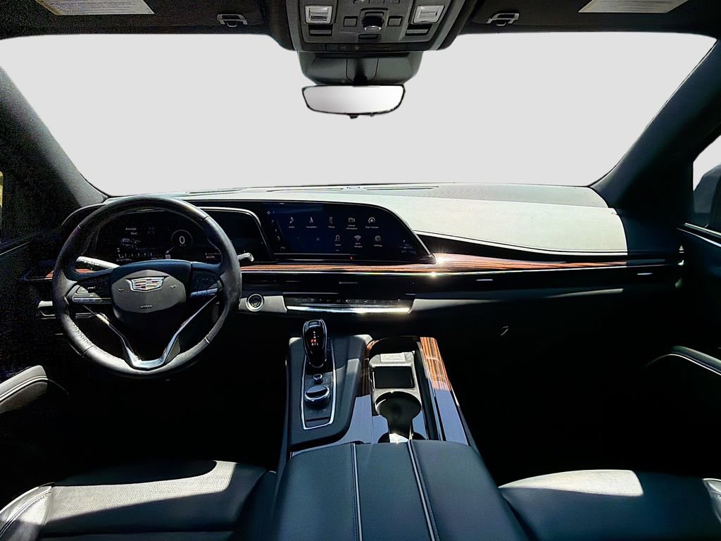 Used 2022 Cadillac Escalade Premium Luxury RWD image 17