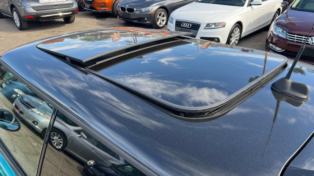 Used 2013 MINI Cooper John Cooper Works image 26