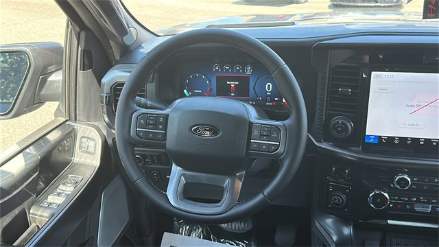 New 2025 Ford F150 Lariat w/ Equipment Group 502A High image 25