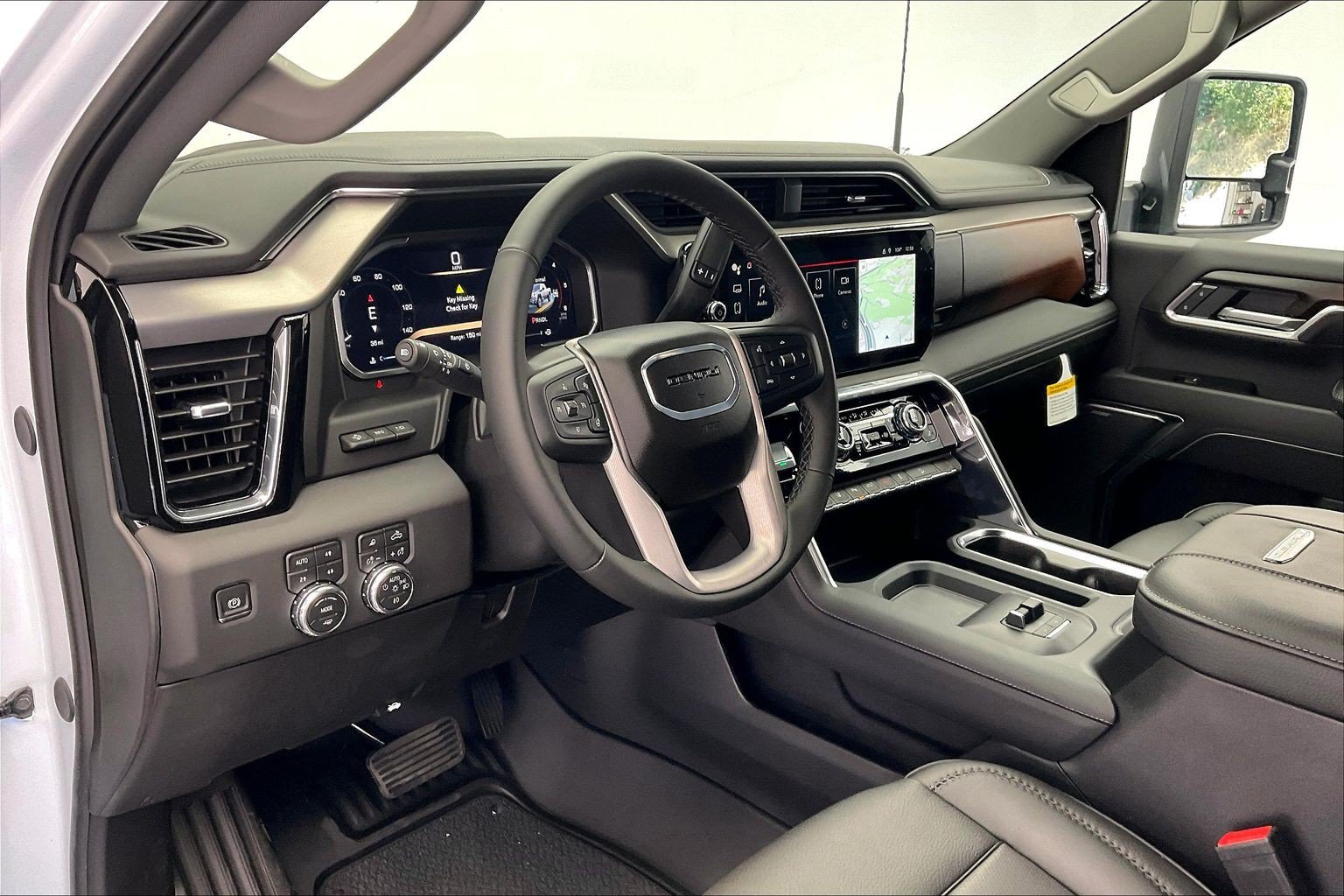 New 2026 GMC Sierra 2500 Denali w/ Denali Reserve Package AWD/4WD image 4