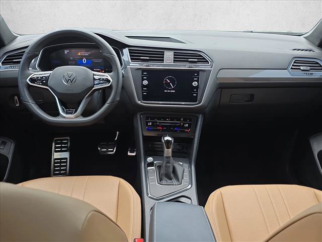 Used 2024 Volkswagen Tiguan SE R-Line FWD image 20