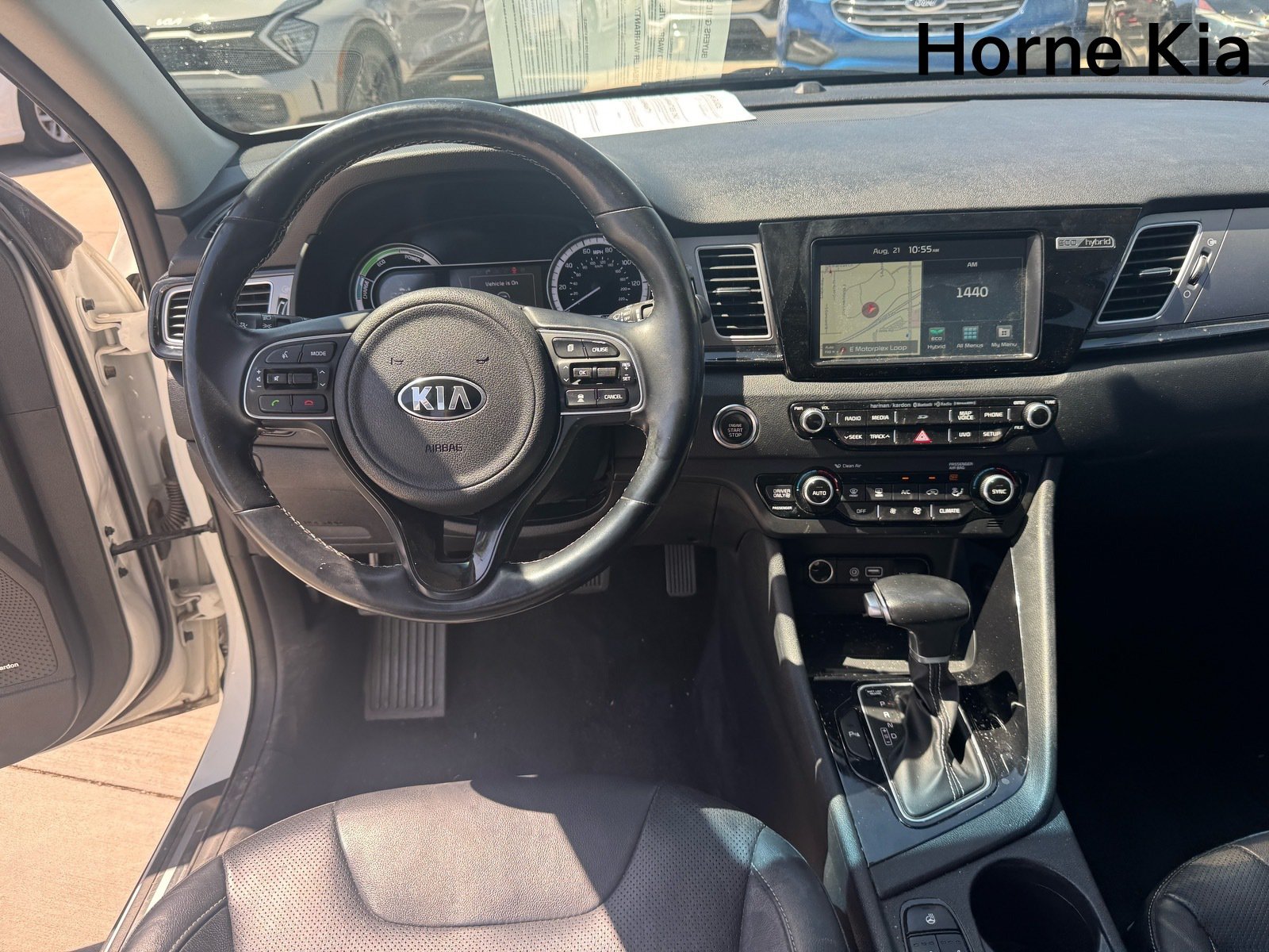 Used 2018 Kia Niro Touring FWD image 15