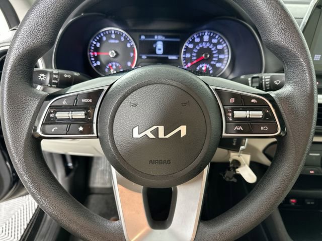 Used 2023 Kia Forte LXS FWD image 18