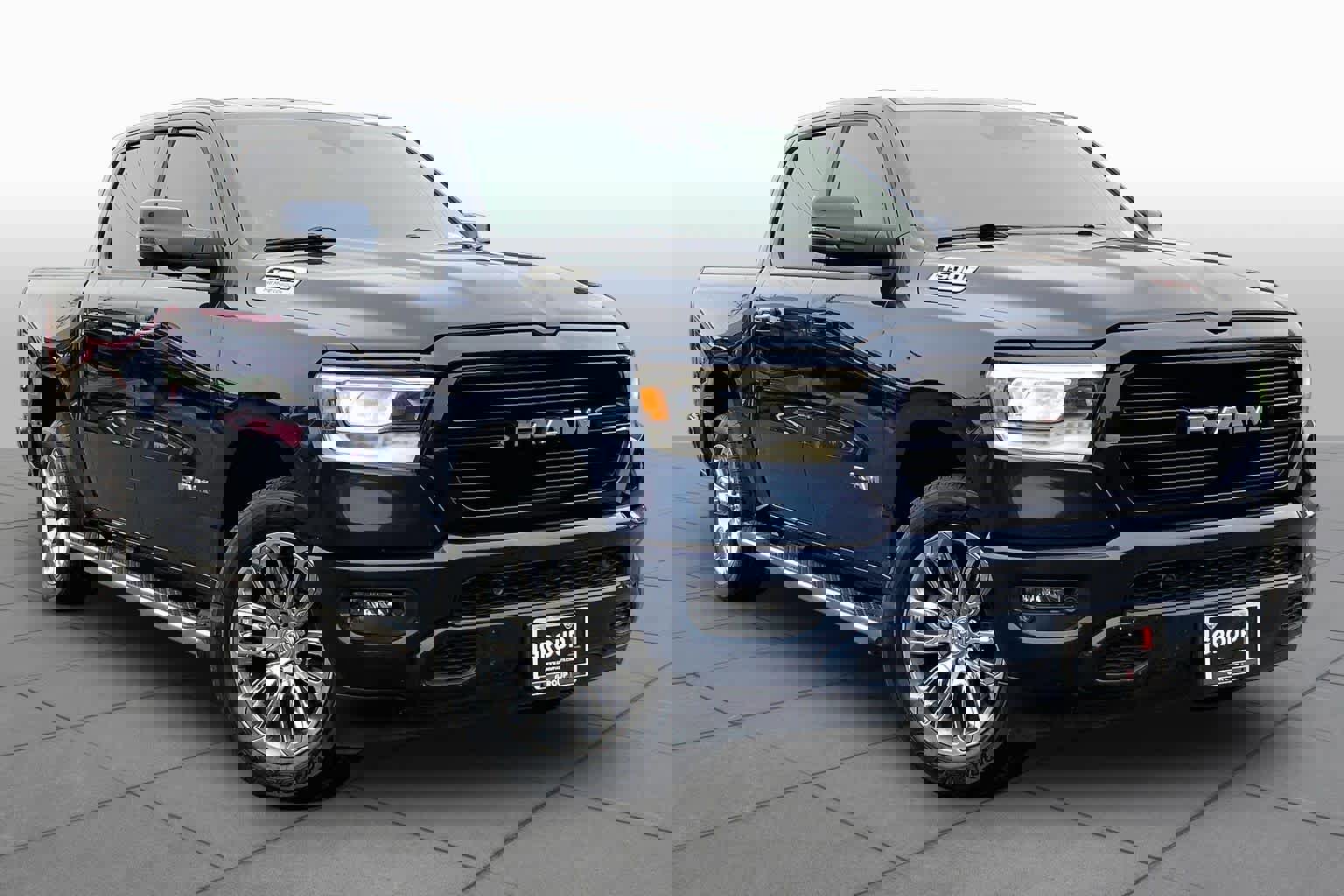 Used 2023 RAM 1500 Laramie AWD/4WD image 3