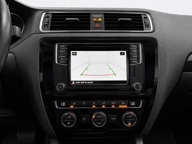 Used 2017 Volkswagen Jetta SEL FWD image 27