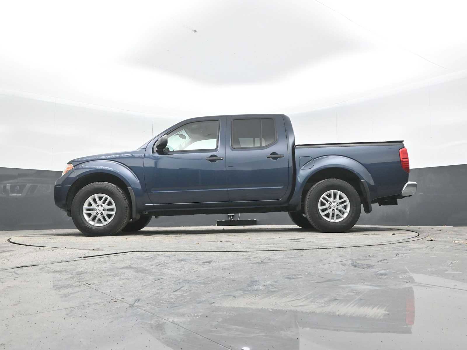 Used 2019 Nissan Frontier SV image 44