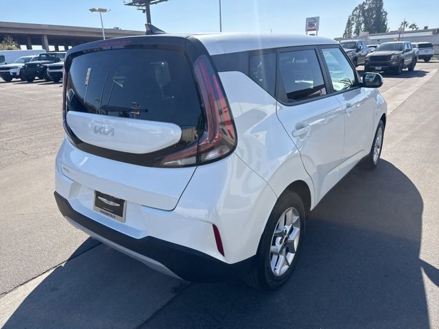 Used 2024 Kia Soul LX w/ Option Group 015 image 6