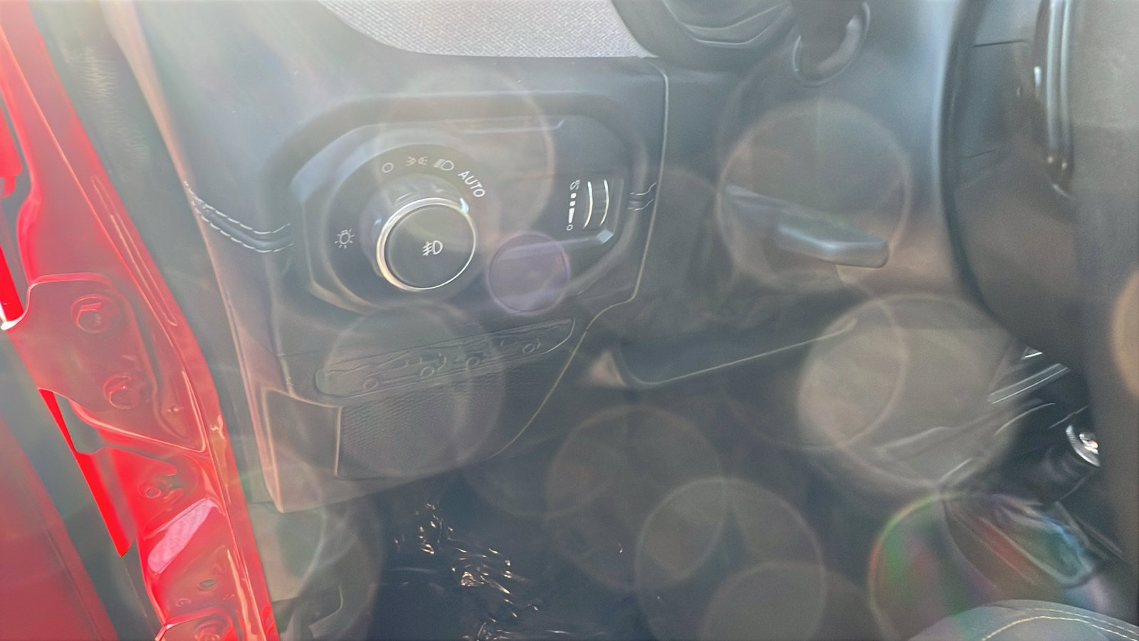 Used 2025 Jeep Wrangler Sahara image 25