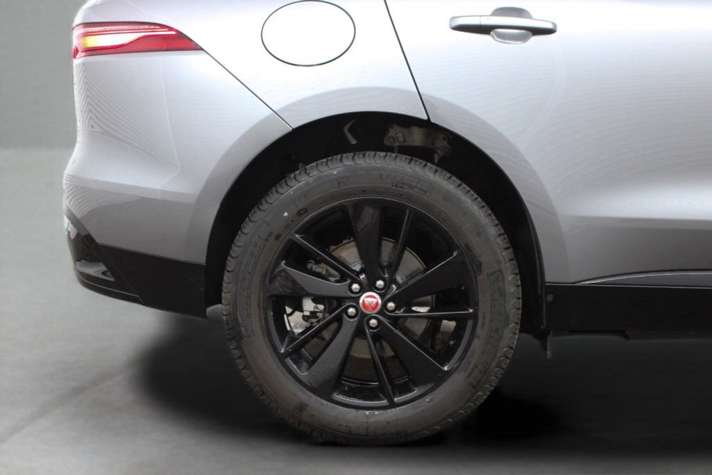 Used 2022 Jaguar F-PACE S AWD/4WD image 12