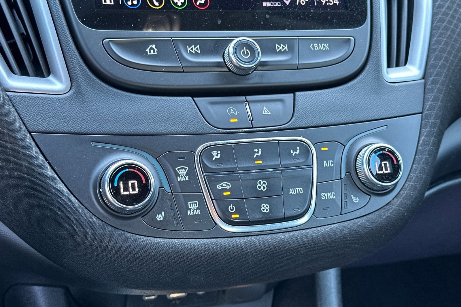 Used 2023 Chevrolet Malibu LT image 19