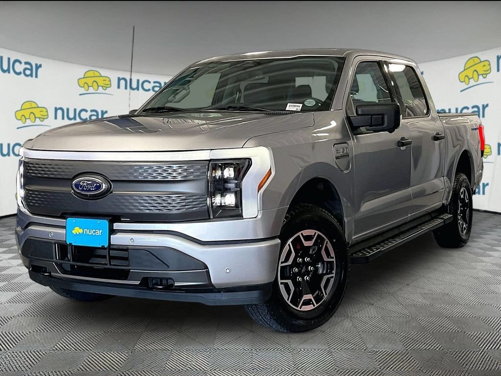 Used 2023 Ford F150 Lightning XLT w/ Max Trailer Tow Package AWD/4WD image 3