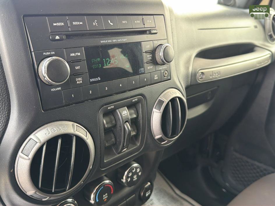 Used 2013 Jeep Wrangler Unlimited Sport image 17