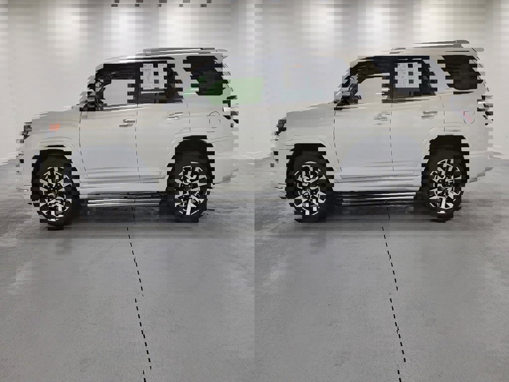 Used 2014 Toyota 4Runner Limited image 5