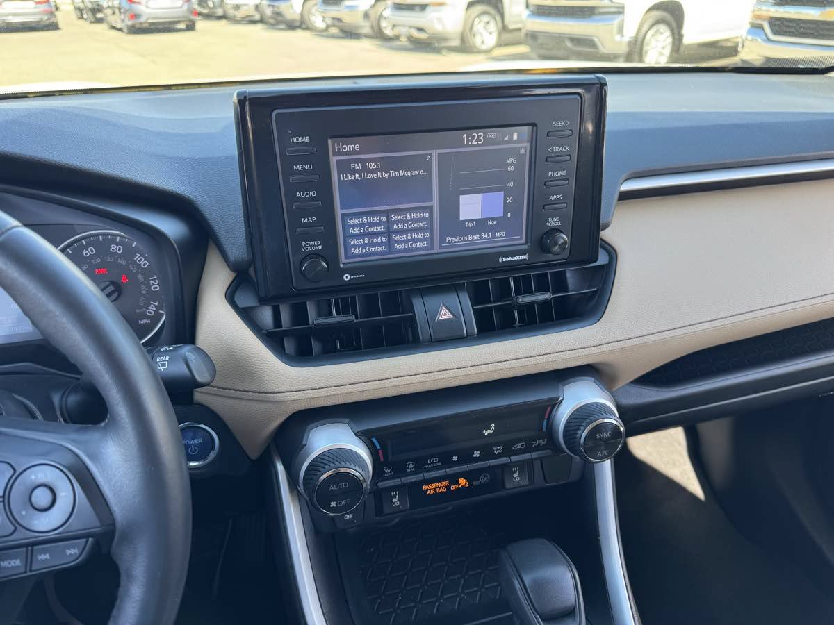Used 2020 Toyota RAV4 XLE w/ Convenience Package AWD/4WD image 28